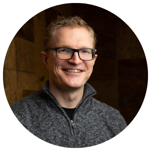 Headshot of nonfiction author Derrick Hull