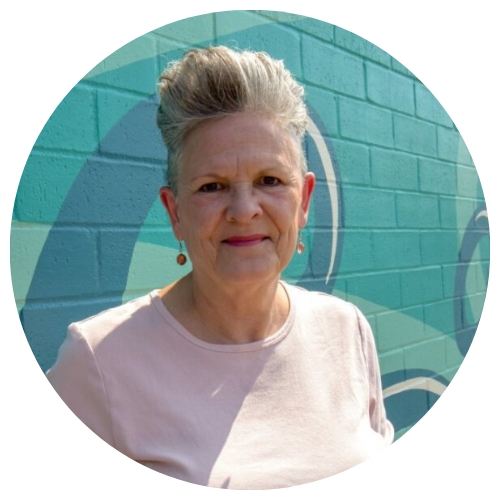 Headshot og memoirist Kim Kelly Stamo